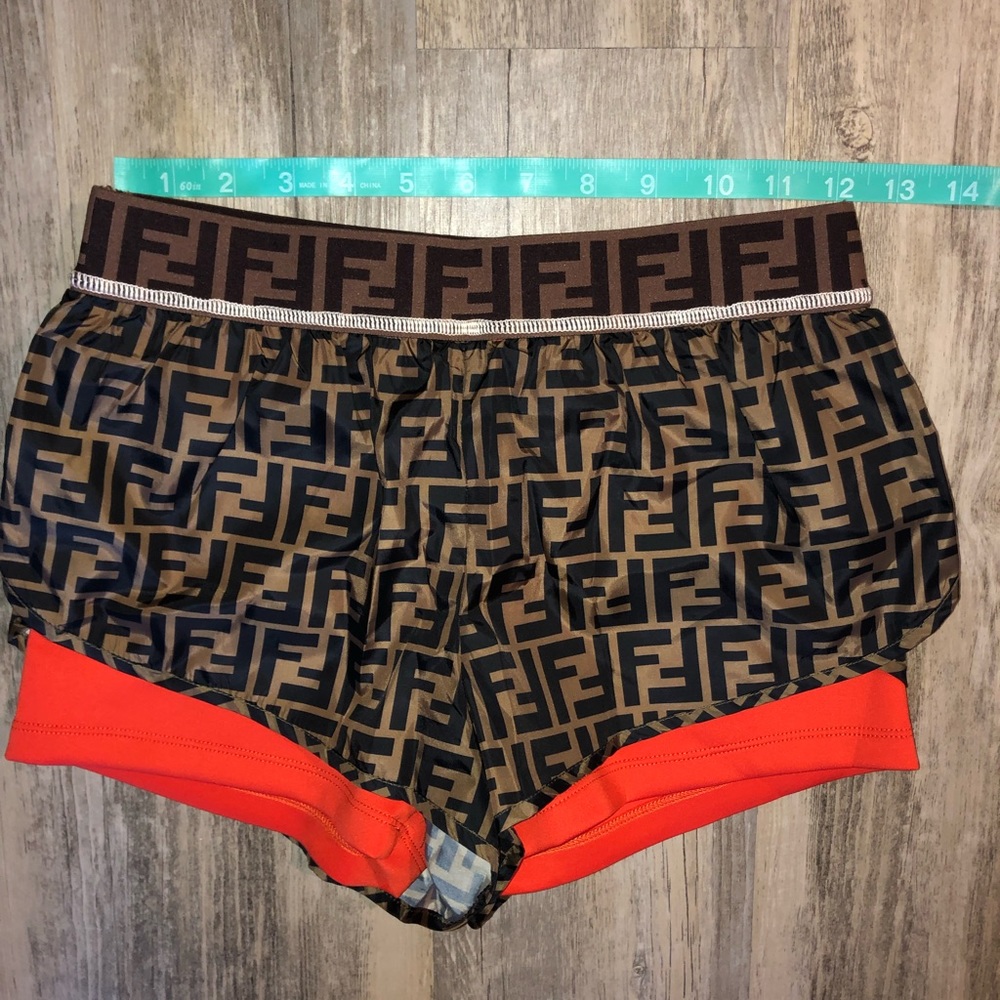 Woman’s / shorts looks like fendi